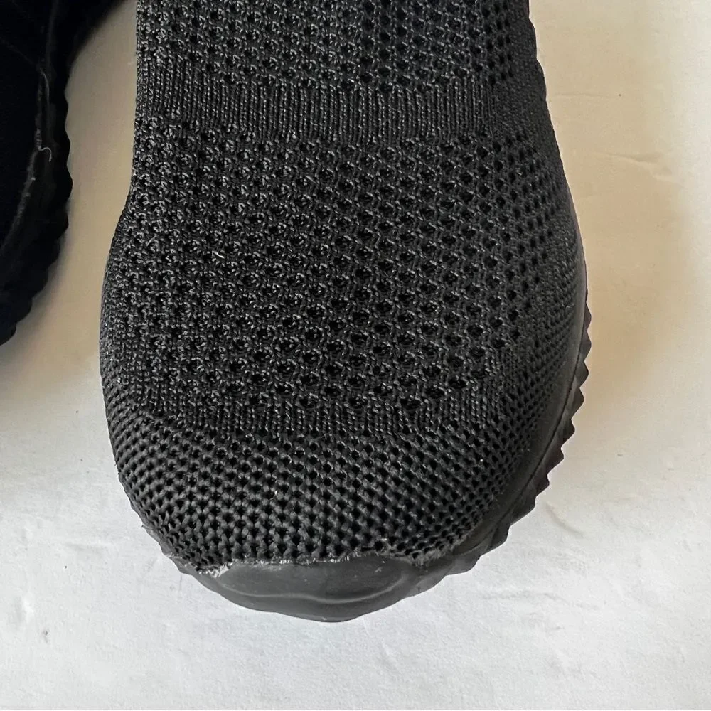 JIAFO Women’s Black‎ Mesh Knit Breathable Ultra Lightweight Slip On Sneakers